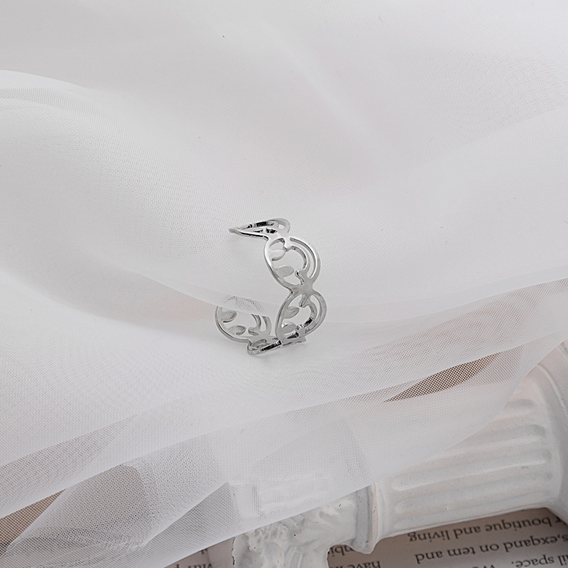 Nhẫn Hở Kiểu Rỗng Hình Mặt Cười Độc Đáo