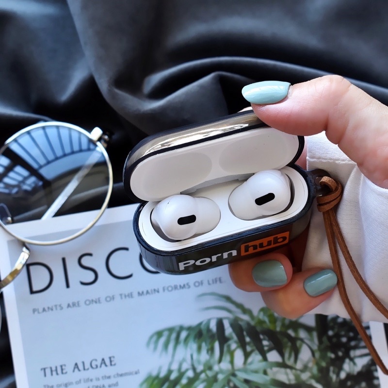 Case Airpod 1/2/Pro/3 Đen Trong Hình Chữ P0RNHUB độc lạ