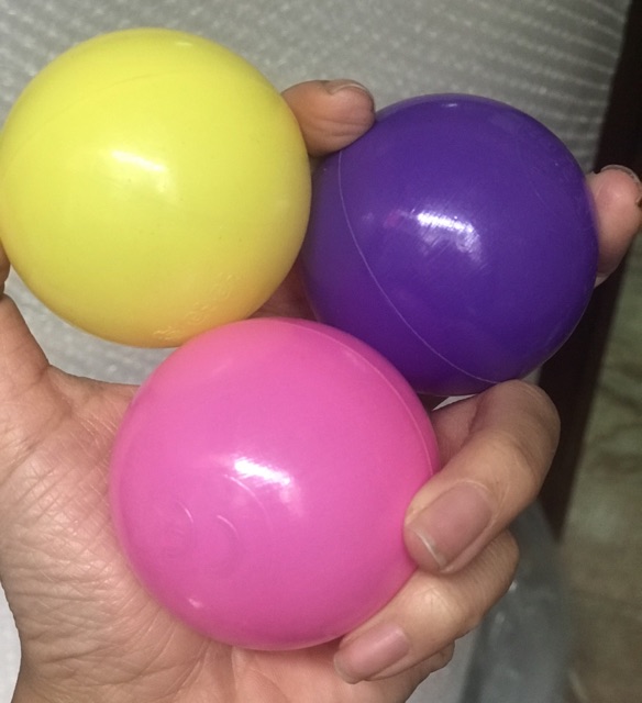 COMBO 100 QUẢ BÓNG NHỰA NHIỀU MÀU CHO BÉ