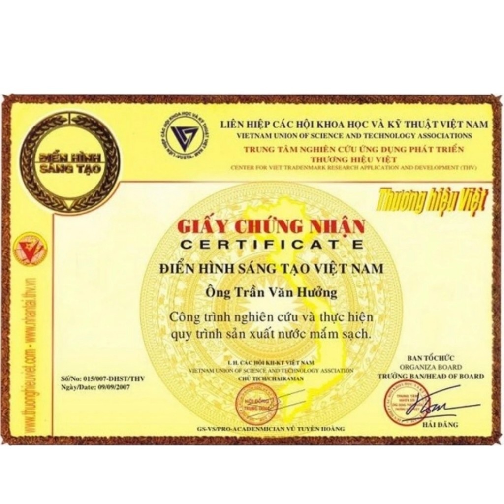 Nước mắm Trần Văn Hưởng cốt cô đặc - chai nhựa