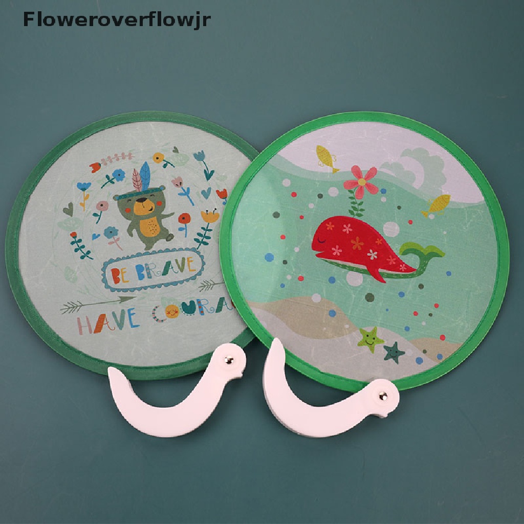 Quạt cầm tay mini hình tròn in họa tiết hoạt hình có thể gấp gọn cho nữ