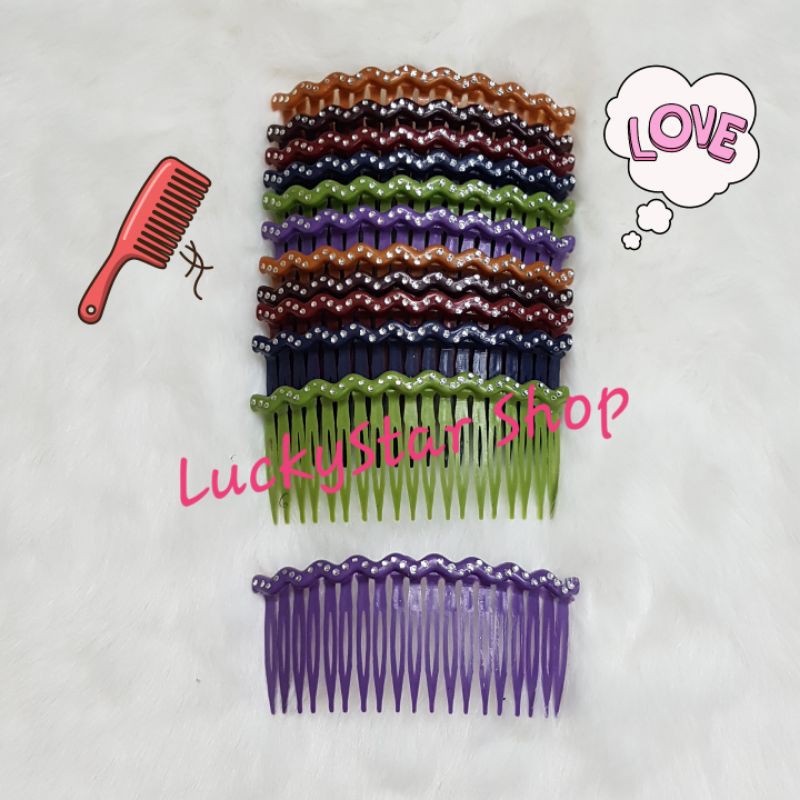 Cài Tóc Mái / Lược Vắt Tóc dùng cài tóc hoặc giữ nếp tóc mái, chiều dài 9,5 cm; rộng 4,5 cm.
