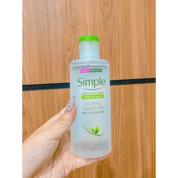 Nước Tẩy Trang Cao Cấp Simple Kind To Skin Micellar Cleansing Water 200ml