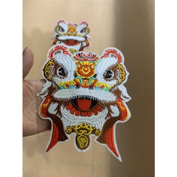 Sticker là ủi hình lân