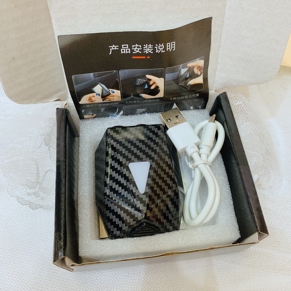 Đèn led gắn xe, đèn led trang trí laser không dây hình hoạt hình gắn cửa xe hơi xe máy