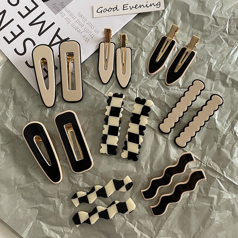 Kẹp Tóc Chất Liệu Acrylic Màu Trắng Đen Phong Cách Retro 2022 Cho Nữ