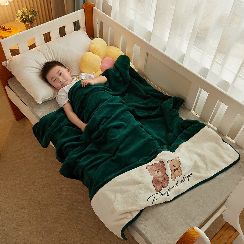 Chăn tuyết siêu mịn Gấu Tendy chính hãng dành cho bé, chất mềm mịn không xổ lông kích thước 110x150xm hàng nhập