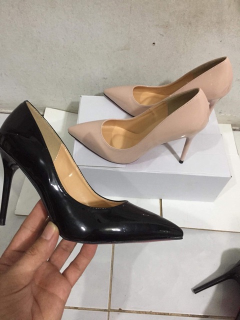 Giày cao gót bít mũi da bóng trơn gót nhọn cao 9p [m50]