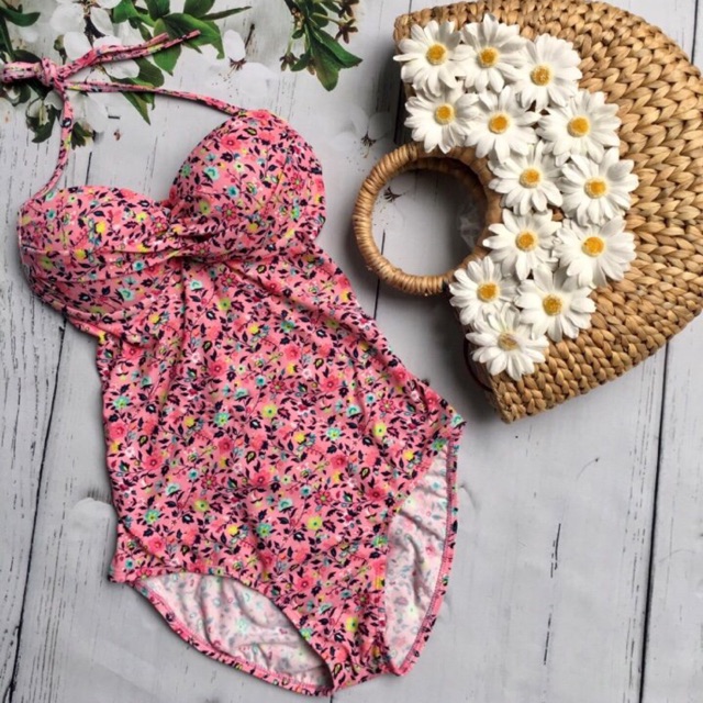 Bikini 1 mảnh cúp ngực