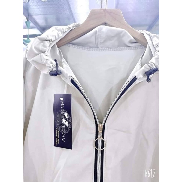 Áo khoác ka ki thêu logo bò siêu cute