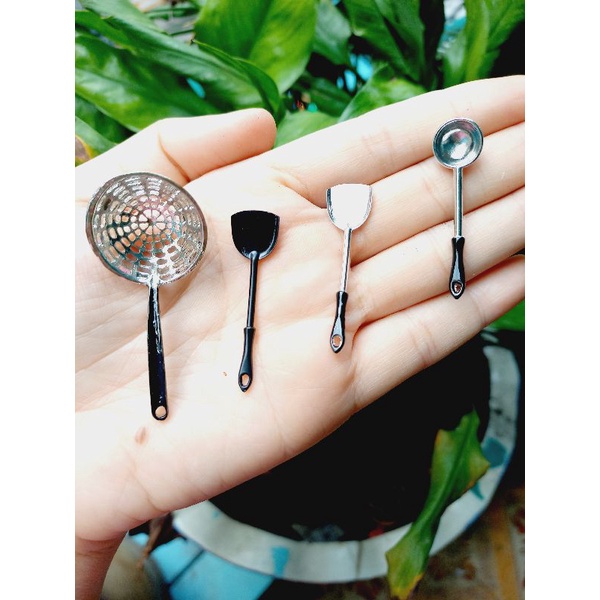 Dụng cụ cho dollhouse hay mô hình siêu tí hon
