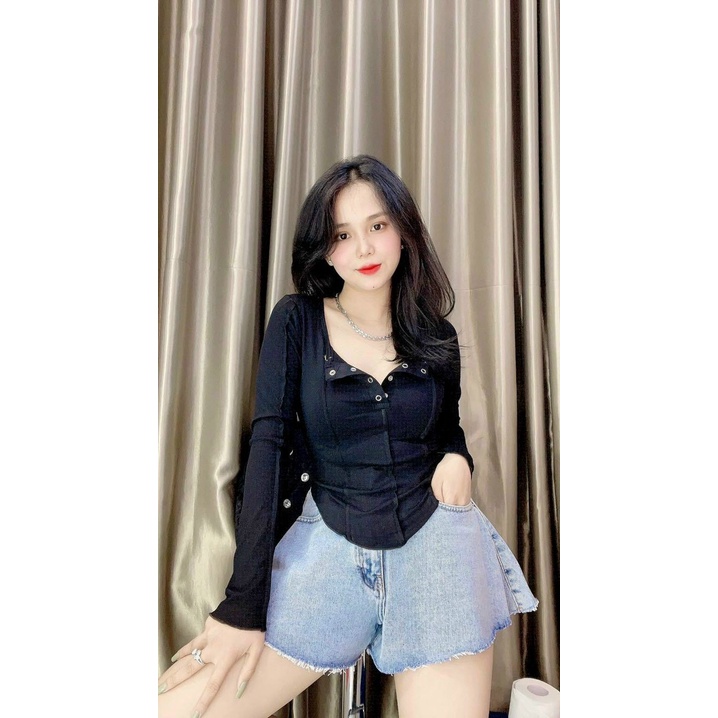áo thun gân tay dài nút  bấm phối đường li 2 bên sườn li