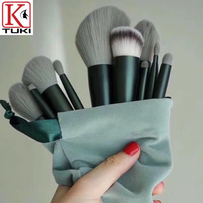Bộ cọ trang điểm 13 món, kèm túi đựng