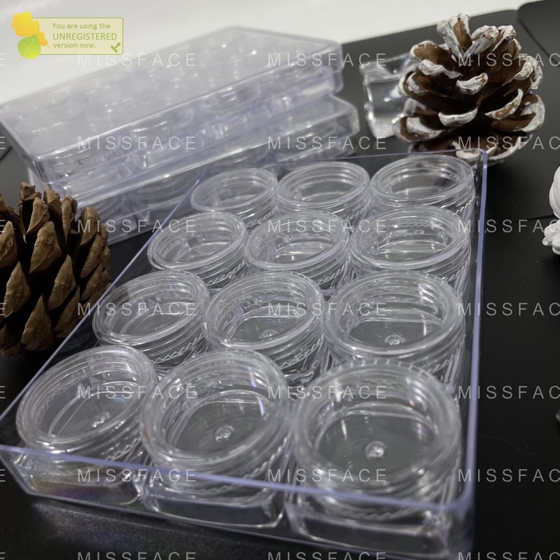 set hộp đựng đá - phụ kiện , có nắp vặn 12 ô