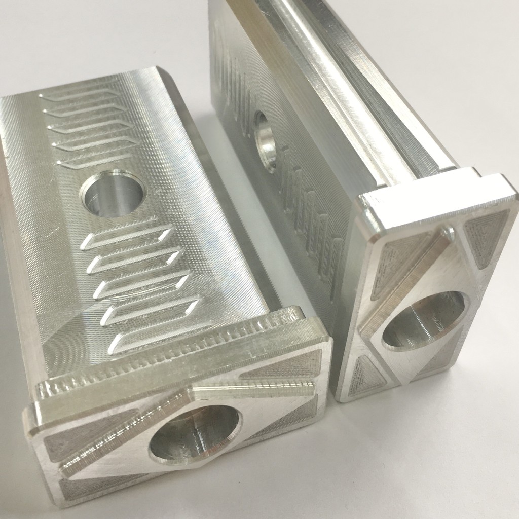 Tăng sên âm nhôm CNC nguyên khối không gỉ lắp được mọi dòng xe, có rãnh thoát nước, thay thế cho pat zin k độ chế