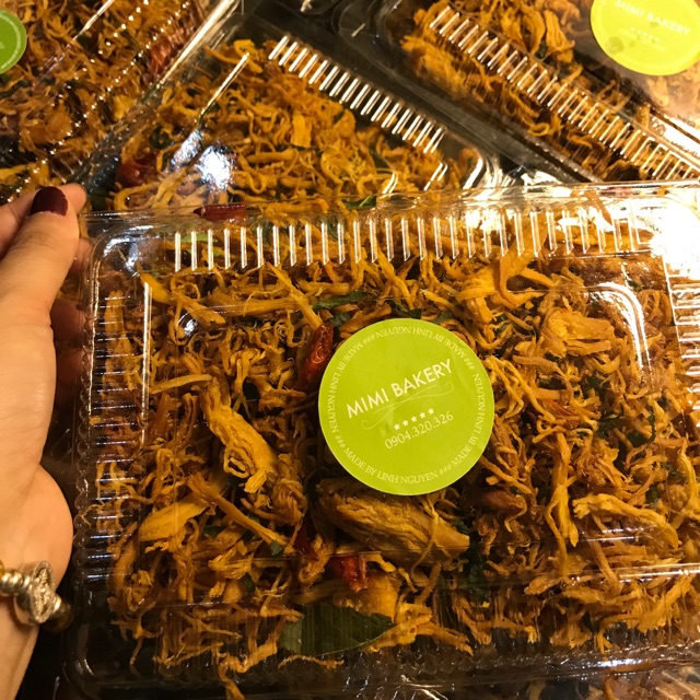 Gà khô lá chanh !