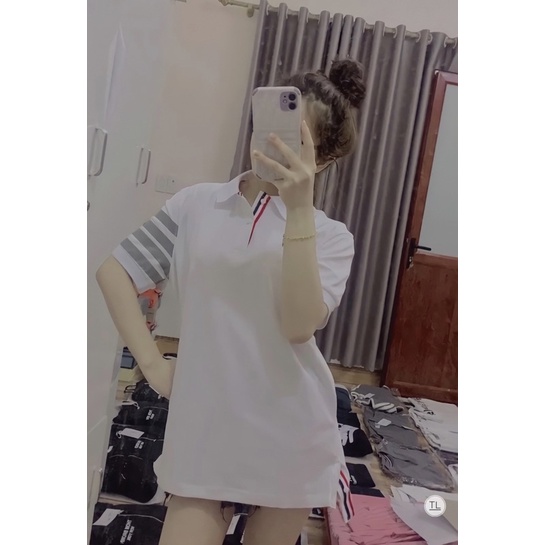 Áo Polo Thom Cotton Dập 4 Sọc Tay Thêu Vạch Xẻ Tà