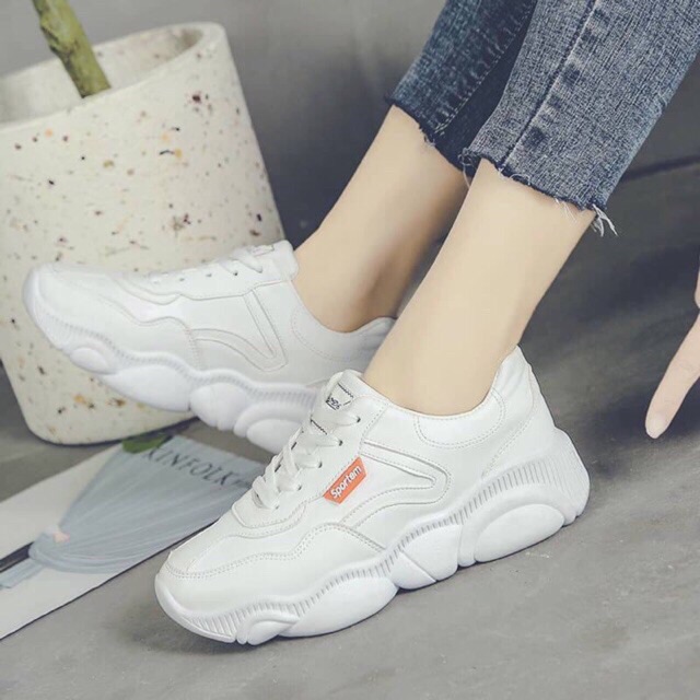 Giày hot trend