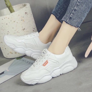 Giày hot trend