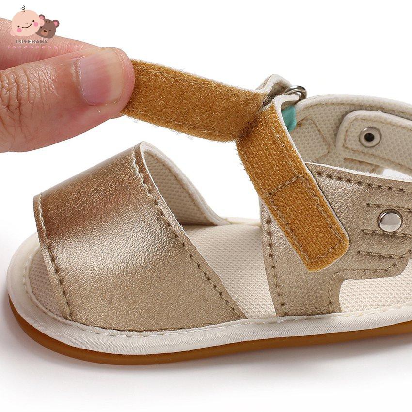 Giày Sandal Đính Đôi Cánh Đế Mềm Chống Trượt Cho Bé Tập Đi