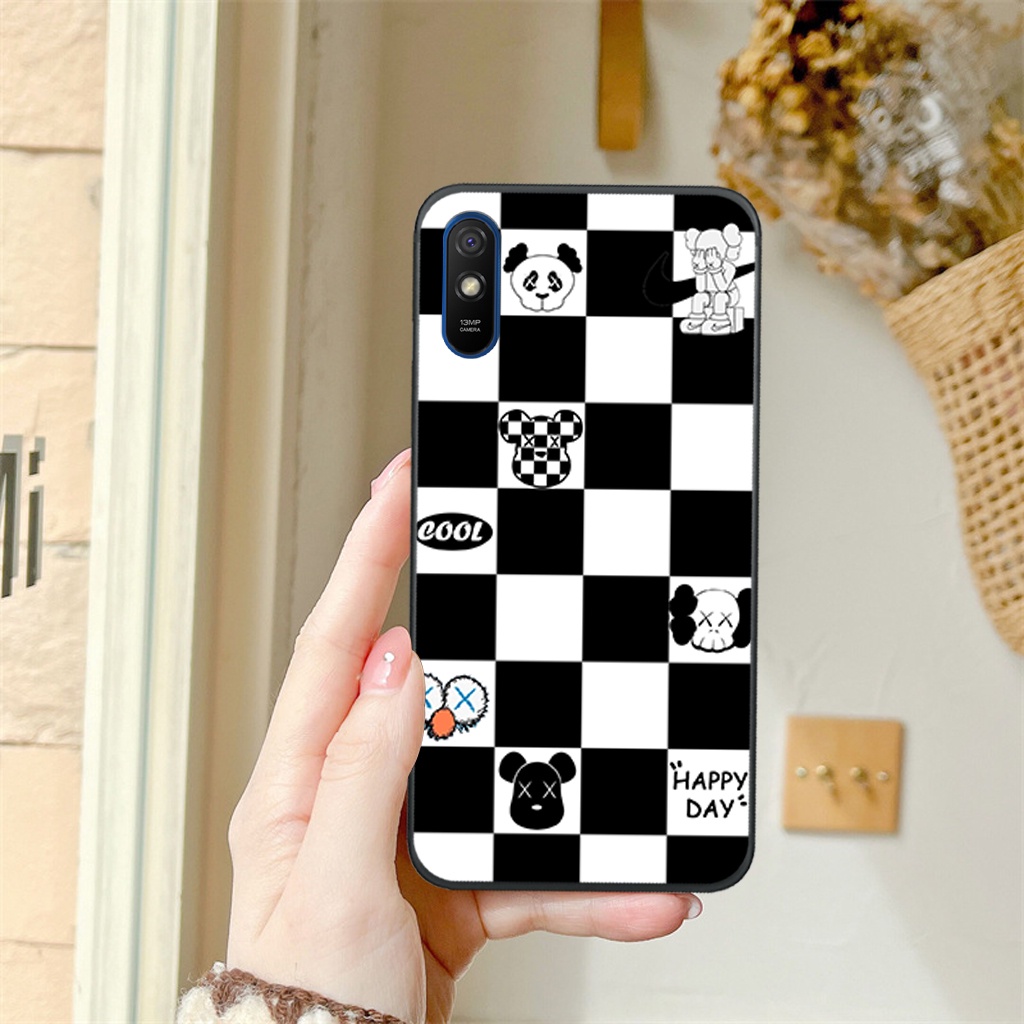 Ốp lưng Xiaomi Redmi 9A trái tim, hoạ tiết kẻ caro đen trắng thời trang