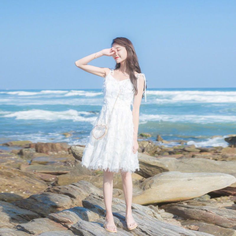 Đầm hai dây dáng chữ A cổ chữ V xinh xắn thời trang dành cho nữ