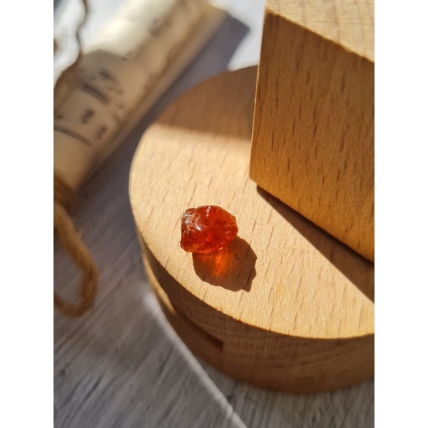 Đá thô tự nhiên Orange Garnet dùng thanh tẩy, làm handmade, reiki healing...