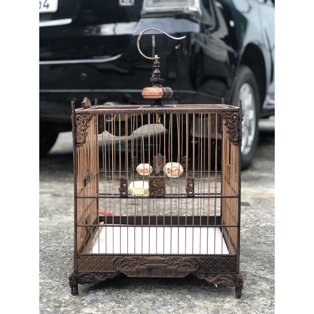 Khung lồng chim chào mào gỗ muồng đen Vuông đấu trụ tròn tang giật cấp rộng 37cm đục CNC sắc nét kèm đủ phụ kiện LC03