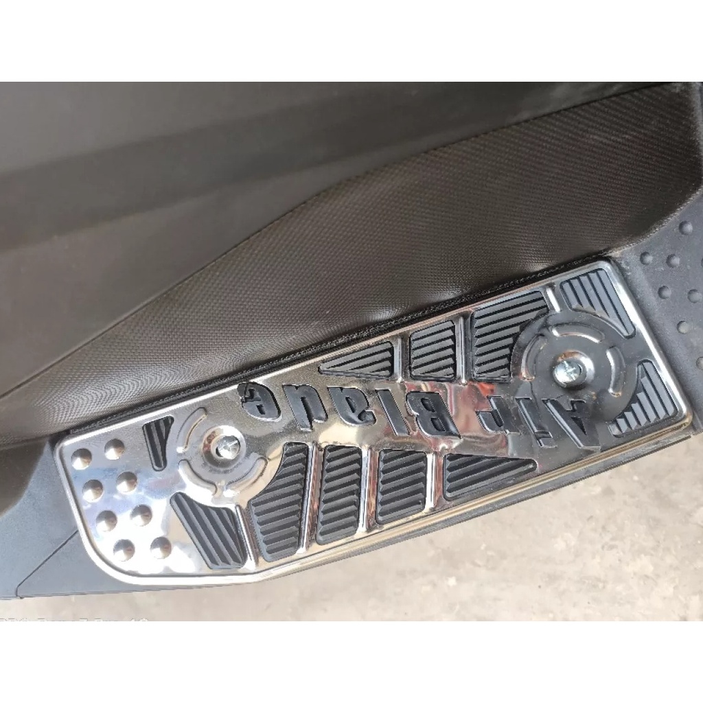 THẢM LÓT CHÂN INOX AIR BLADE 2008- 2010 THÁI FI