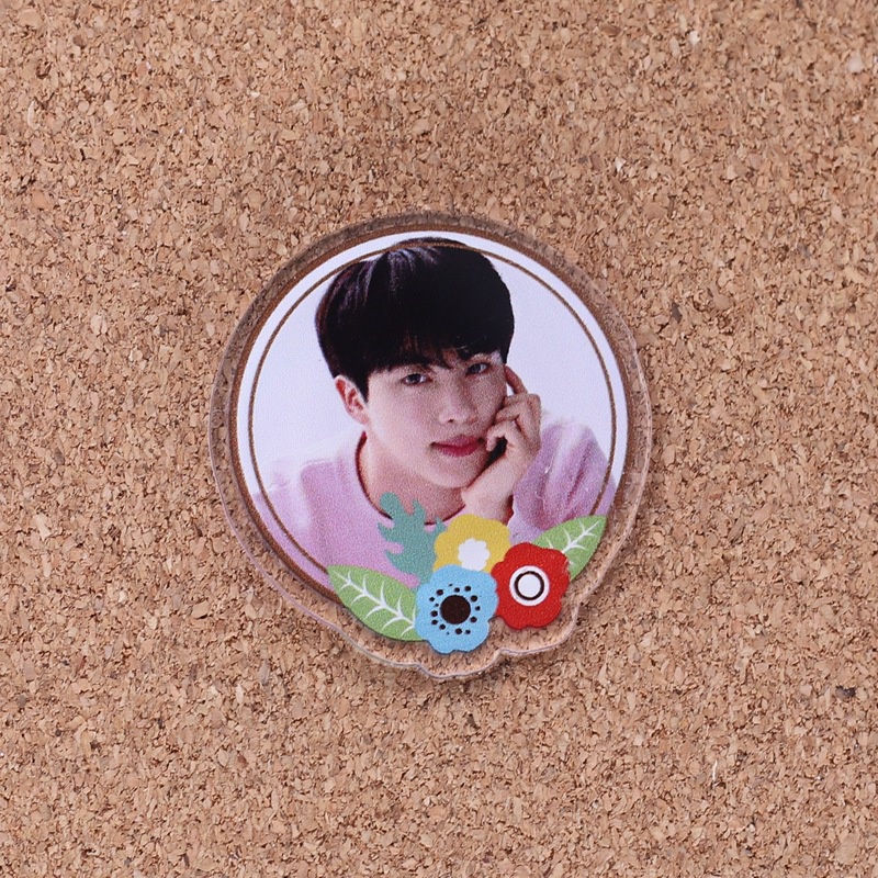 Huy Hiệu Cài Áo Hình Thành Viên Nhóm Nhạc BTS