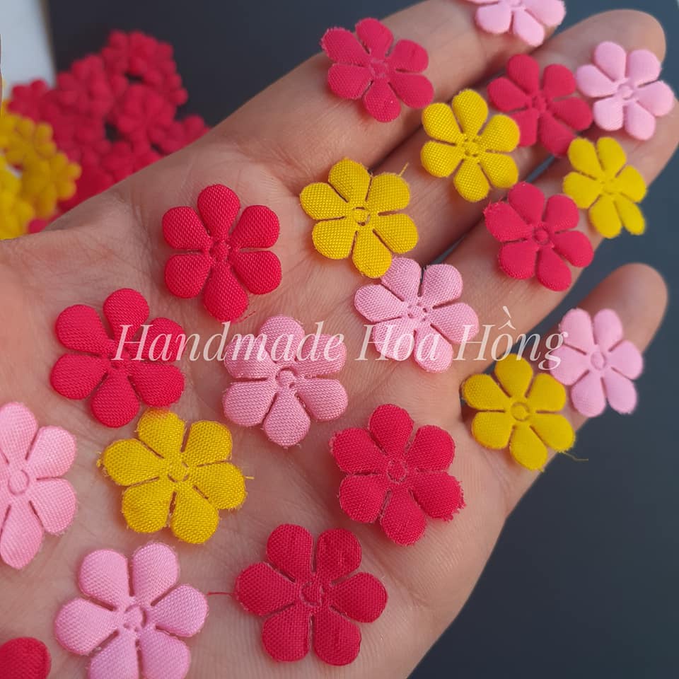 100 hoa vải size 1.7cm _ Thích hợp trang trí thiệp, phong thư, bưu thiếp, bao thư, bao lì xì _ DIY