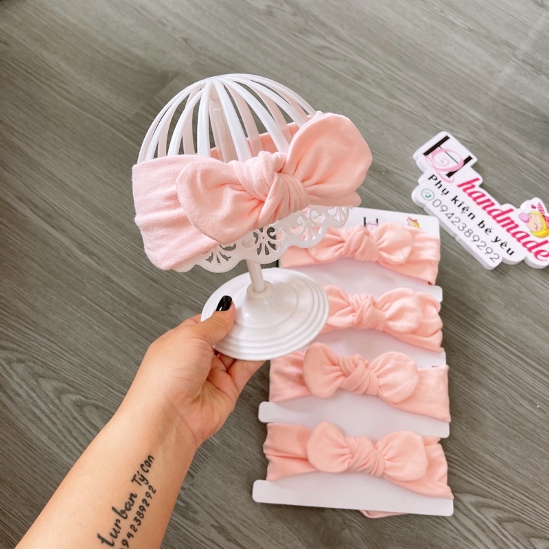 Băng đô che thóp cho bé gái xinh xắn