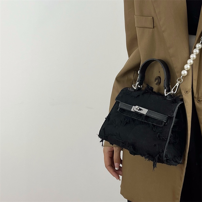 Túi Đeo Chéo Đính Ngọc Trai Thời Trang Dành Cho Nữ