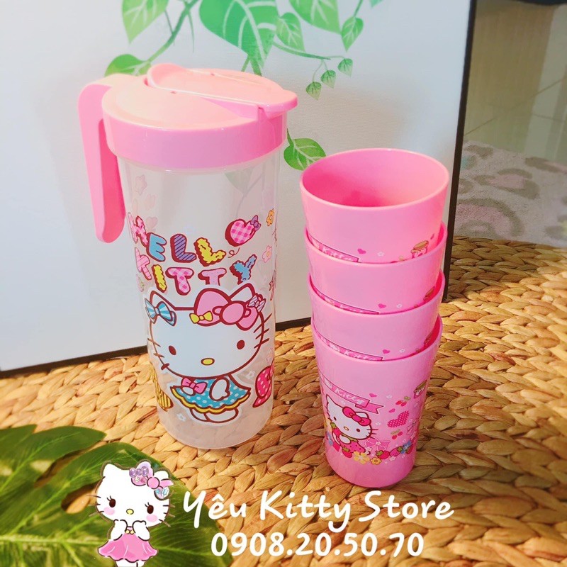 Bộ bình nhựa kèm 4 ly HelloKitty