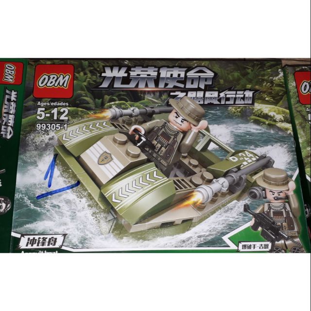 Lắp ráp 1 hộp Lego Battergruond 99305 có nhiều chi tiết