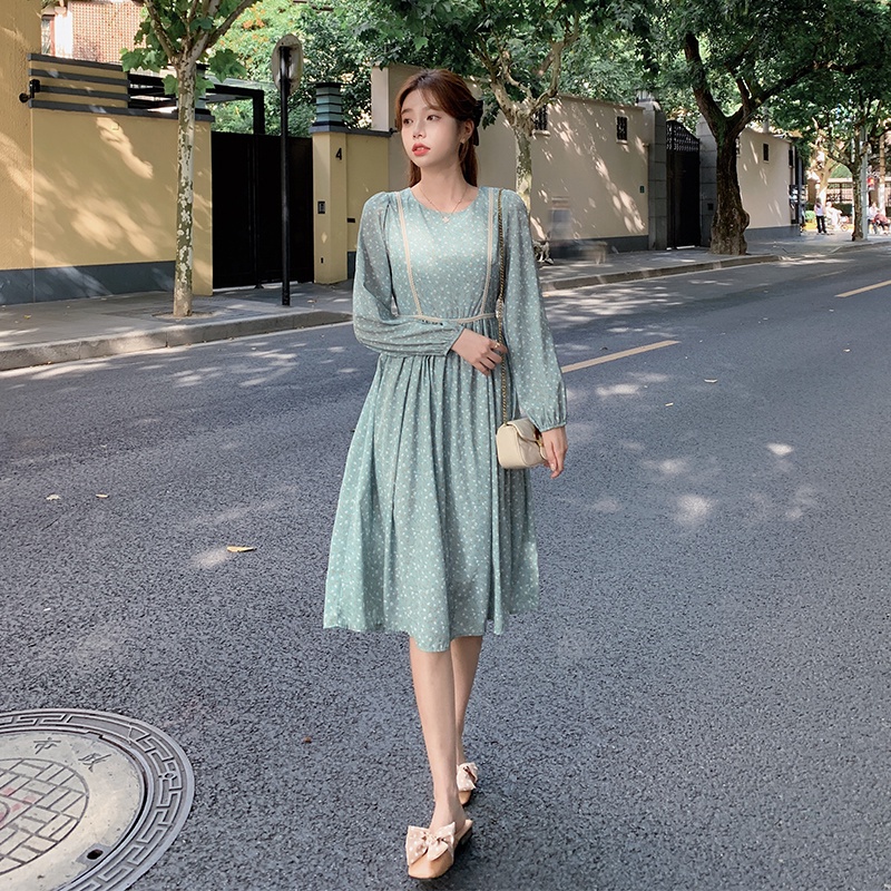 Đầm voan hoa tay dài cổ tròn phong cách Hàn Quốc