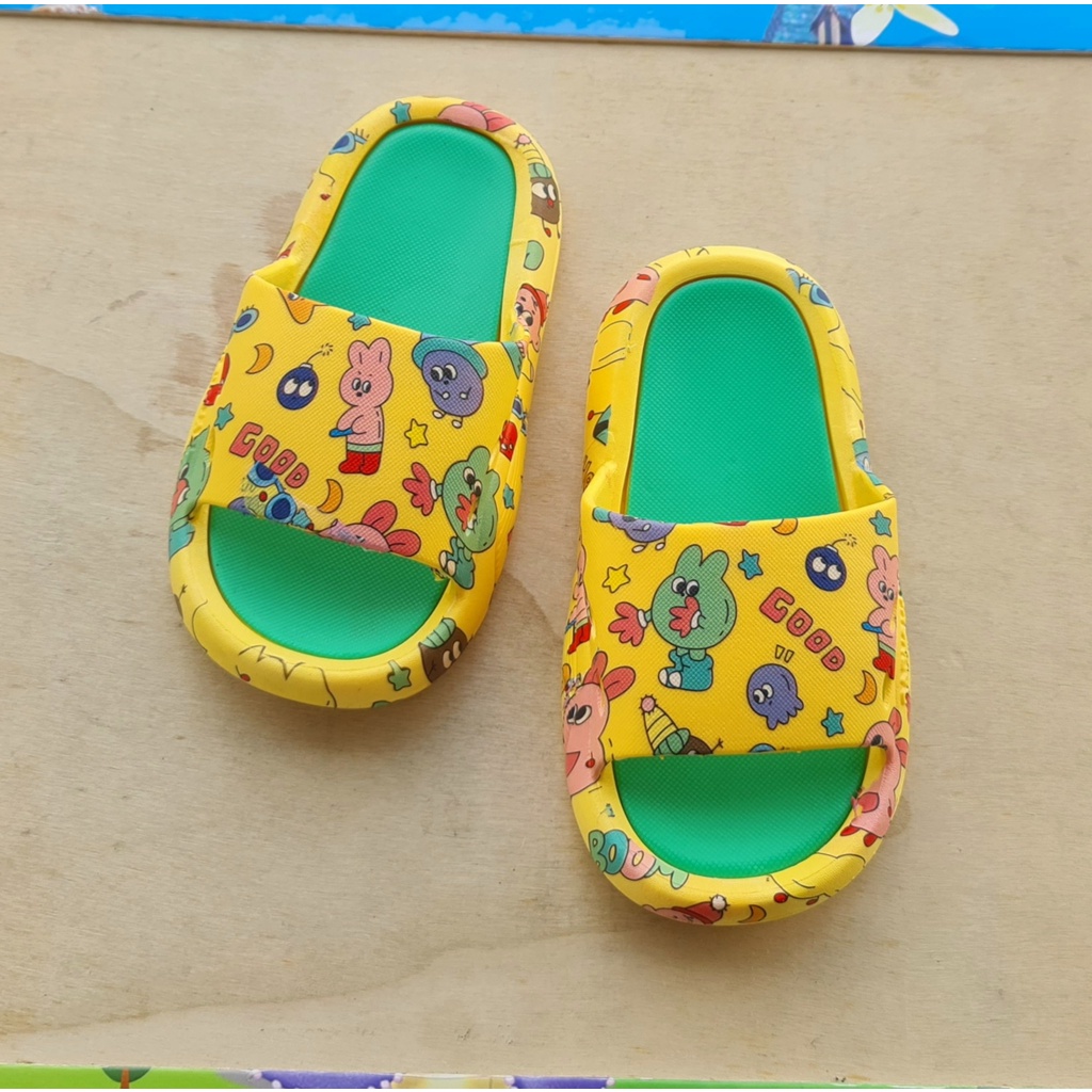 Dép đúc bánh mì cao su siêu mềm cho bé hình thỏ sâu BOOM