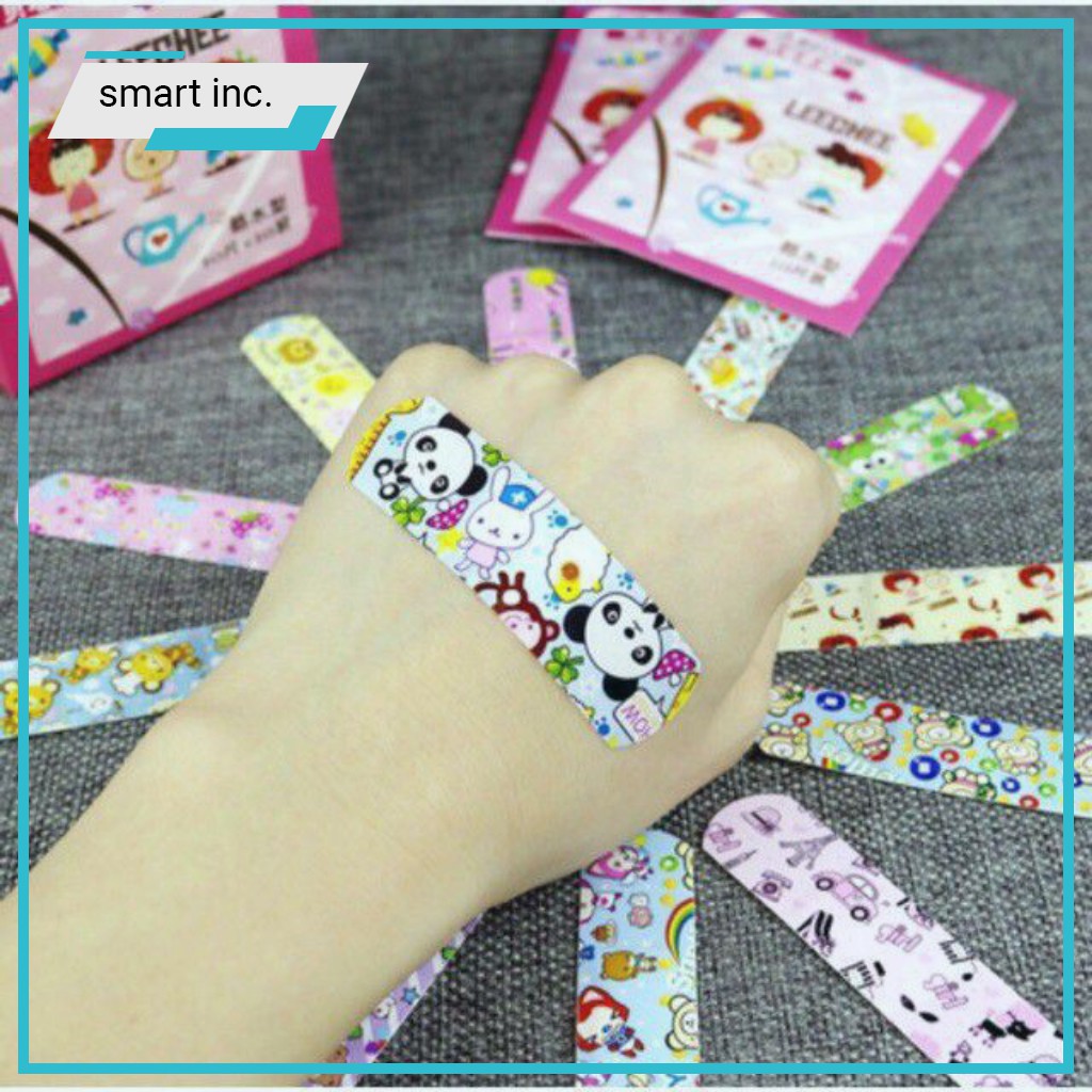 Băng Cá Nhân Cute Hộp 120 Miếng 🏆HOT🏆 Băng Gâu Dán Vết Thương Plaster Băng Keo Cá Nhân Hình Thú Cho Bé Gia Đình