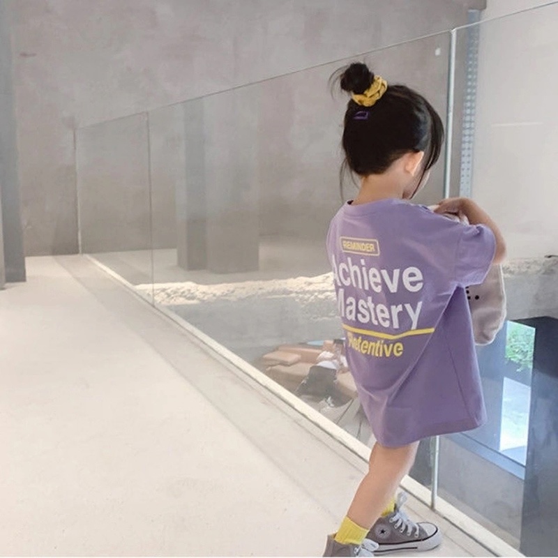 Áo đầm cotton IELGY dành cho bé gái thiết kế tay ngắn in chữ phù hợp nhiều phong cách