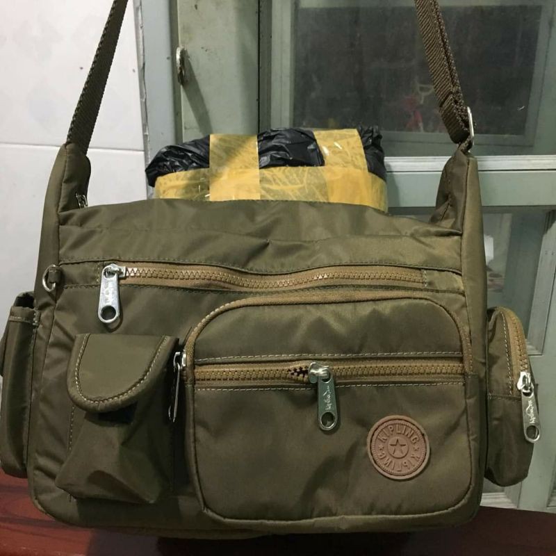 Túi đeo chéo Kipling
