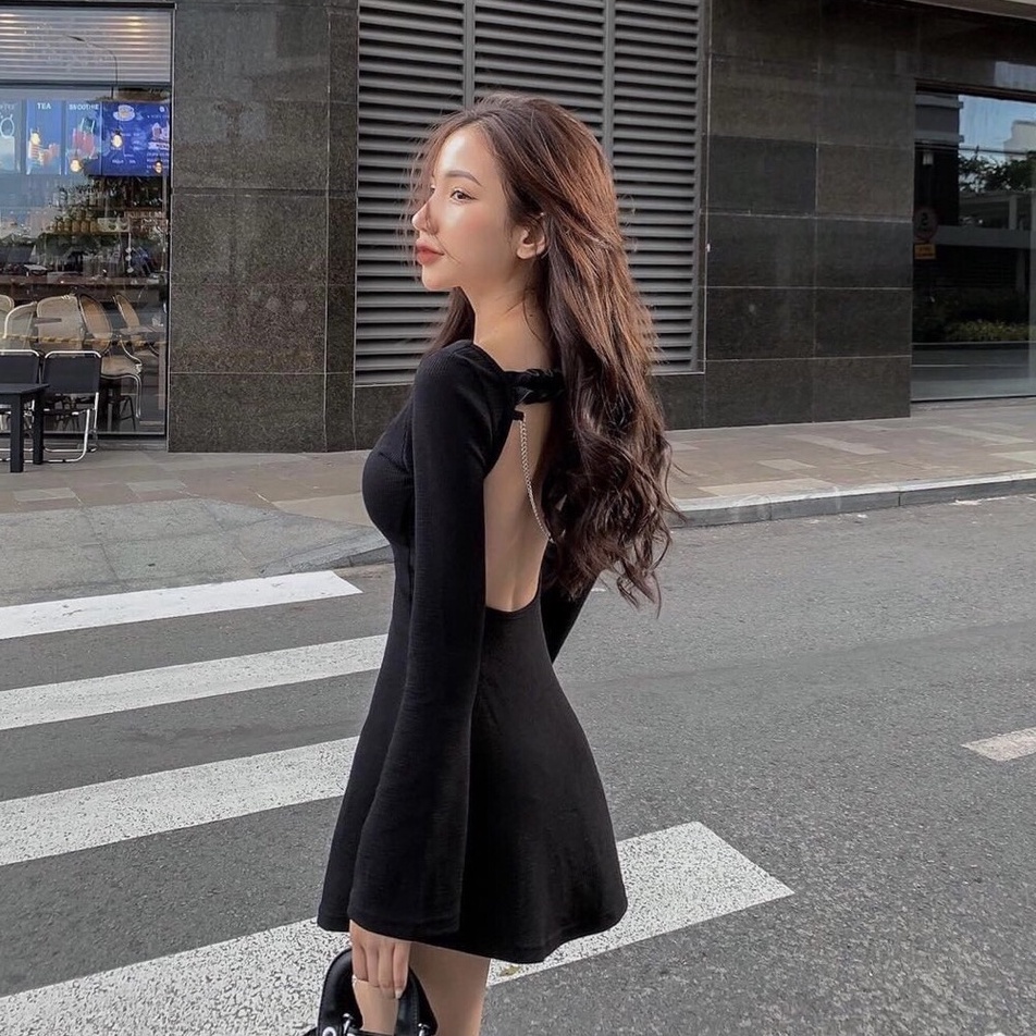 |SALE| Váy Dáng Ôm Body Tay Dài Loe Có Mút Ngực Thun Gân Hở Lưng Dây Xích Siêu Sexy