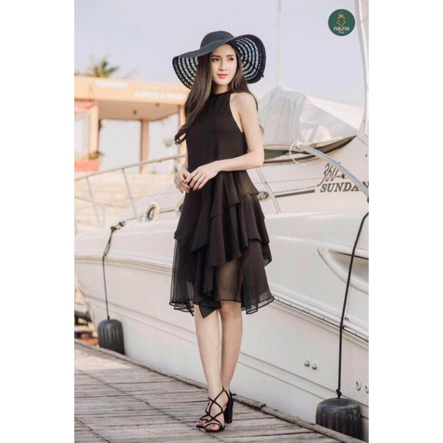 Đầm suông cổ yếm phối lưới