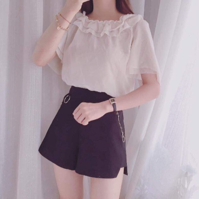 Áo sơ mi nữ tính