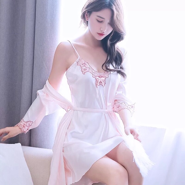 bộ váy ngủ lụa siêu cấp 2 chi tiết (váy ngủ kèm choàng) | BigBuy360 - bigbuy360.vn