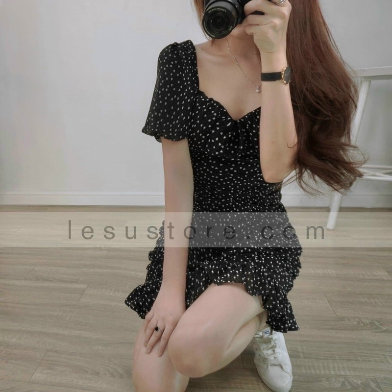 Đầm đen hoạ tiết