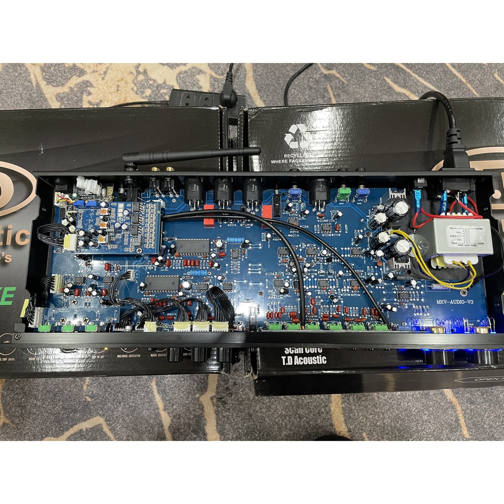 Vang cơ TD Q800 , chống hú cực tốt