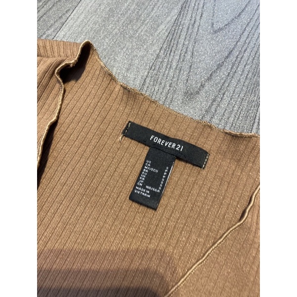 Áo croptop thun tăm 21 mã nâu be