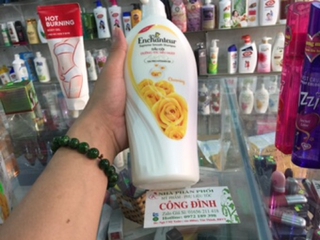 Dầu gội Enchanteur Charming