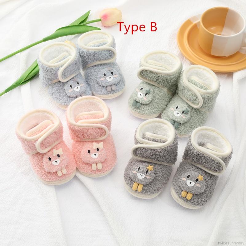 Giày bốt đi tuyết mùa đông đế mềm bằng lông cừu nhồi bông cho em bé 0-18 tháng