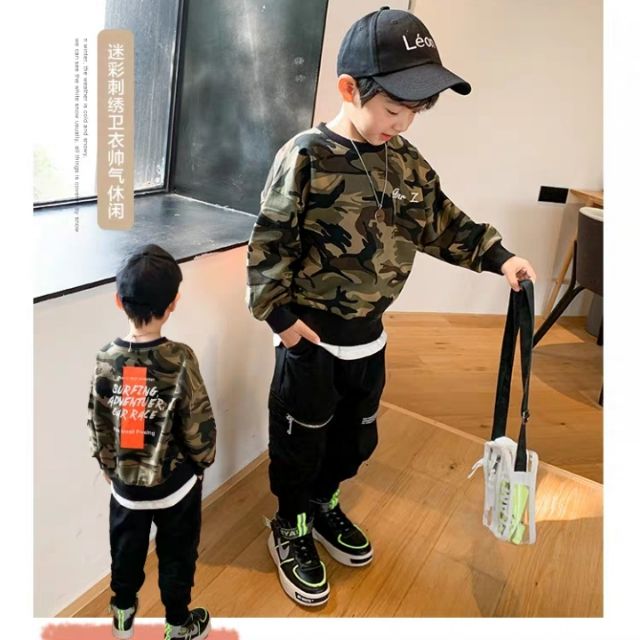 Áo hoodie tommy